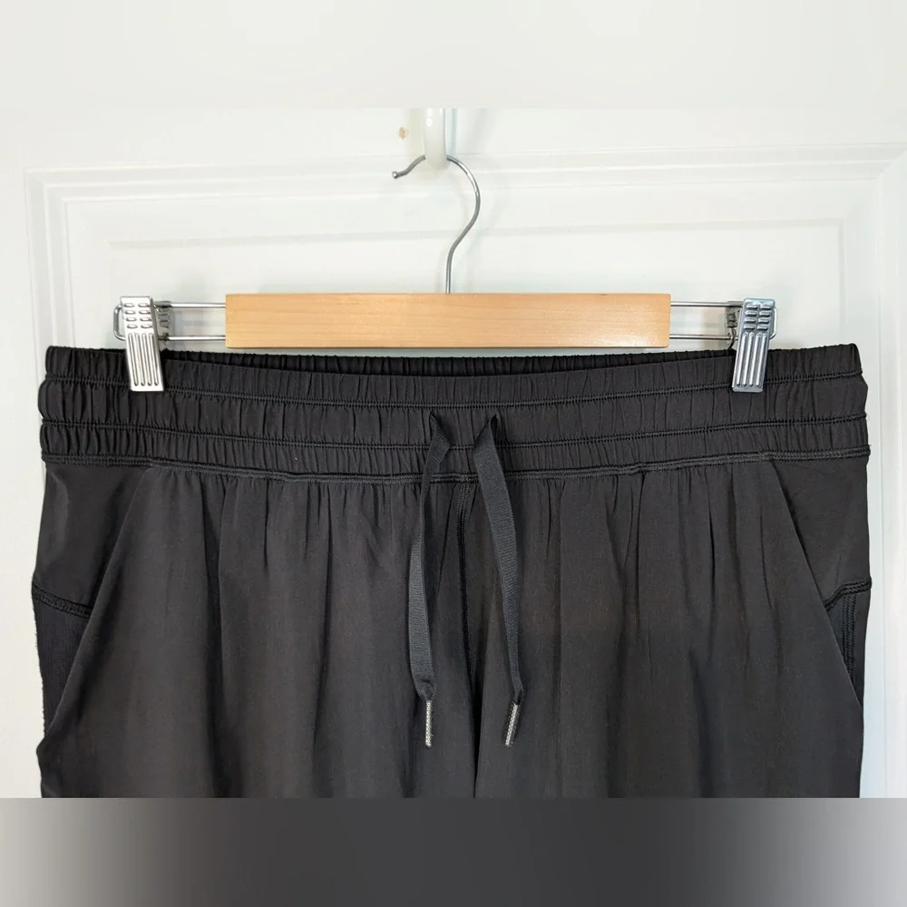 Lululemon Namaskar Crop Black Size 8